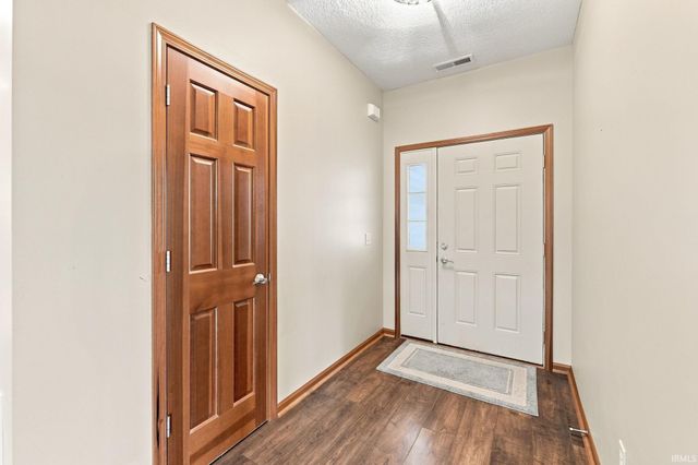 3805 Stanton Hall Parkway, Fort Wayne, IN 46815