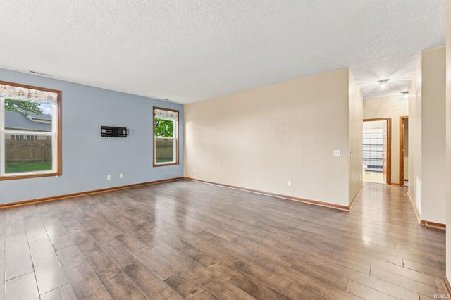 3805 Stanton Hall Parkway, Fort Wayne, IN 46815