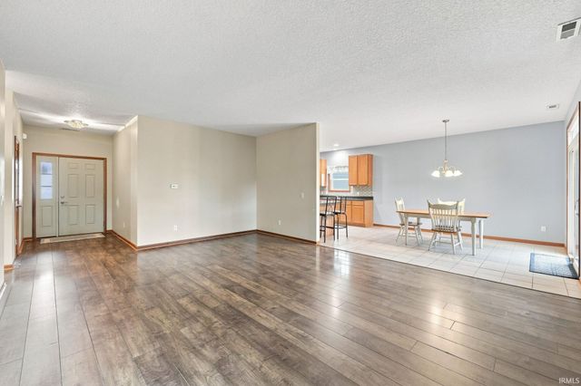 3805 Stanton Hall Parkway, Fort Wayne, IN 46815