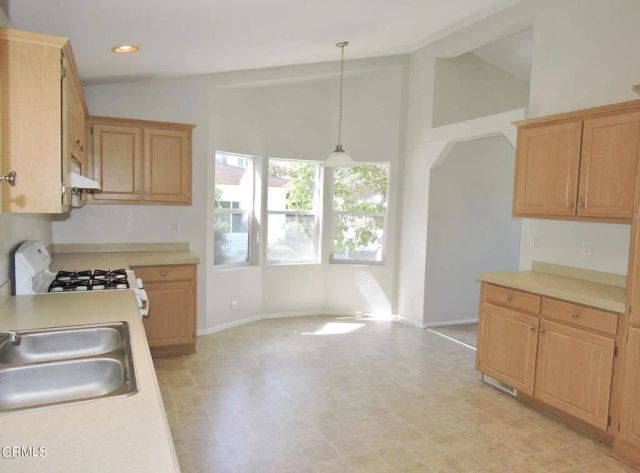 5 Gitana Avenue 150, Camarillo, CA 93012