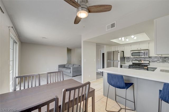 512 Close Avenue, Henderson, NV 89011