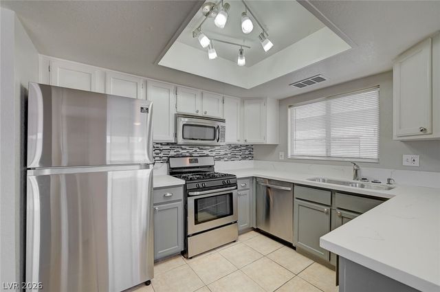 512 Close Avenue, Henderson, NV 89011