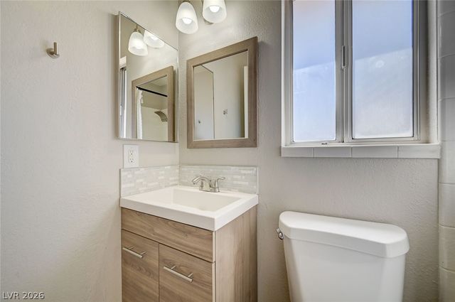 512 Close Avenue, Henderson, NV 89011