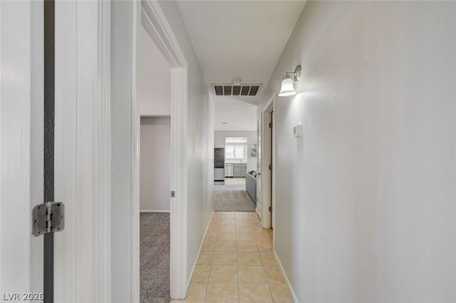 512 Close Avenue, Henderson, NV 89011