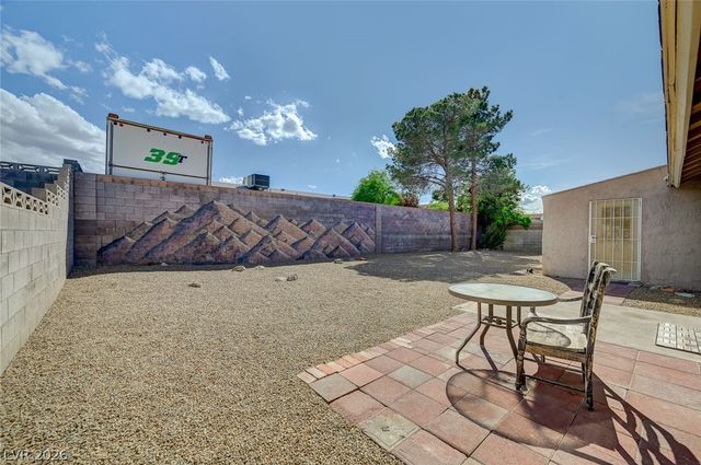 512 Close Avenue, Henderson, NV 89011