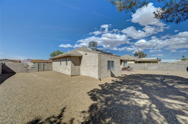 512 Close Avenue, Henderson, NV 89011