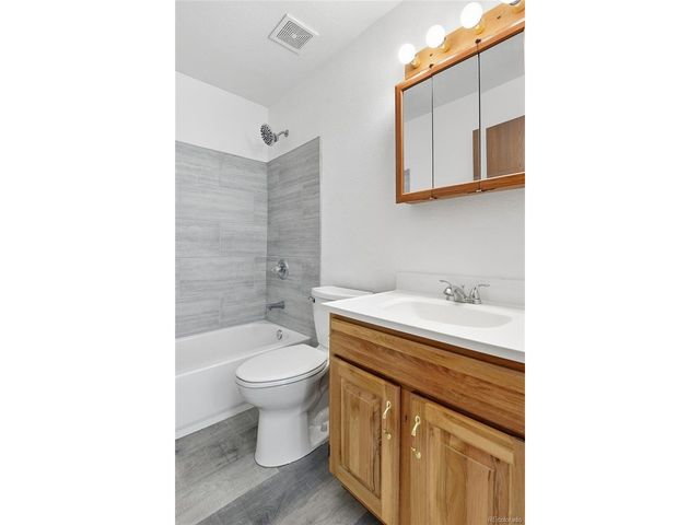 3099 Elm St, Denver, CO 80207