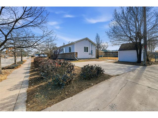 3099 Elm St, Denver, CO 80207