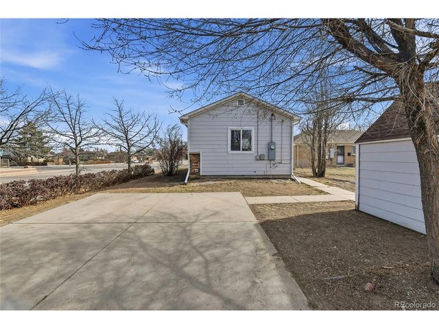 3099 Elm St, Denver, CO 80207