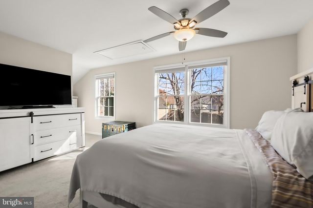 23 ORCHARD CIR, Telford, PA 18969