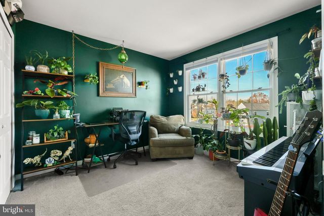 23 ORCHARD CIR, Telford, PA 18969