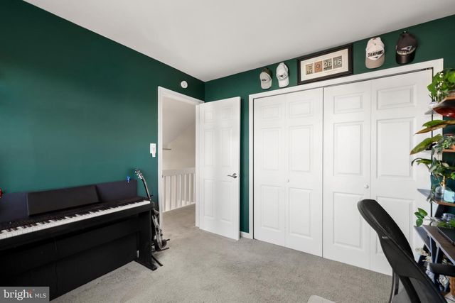 23 ORCHARD CIR, Telford, PA 18969