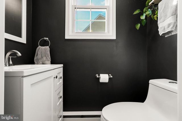 23 ORCHARD CIR, Telford, PA 18969