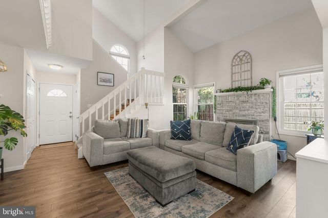 23 ORCHARD CIR, Telford, PA 18969