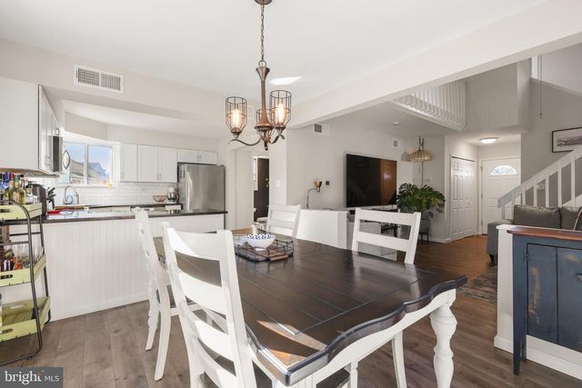 23 ORCHARD CIR, Telford, PA 18969