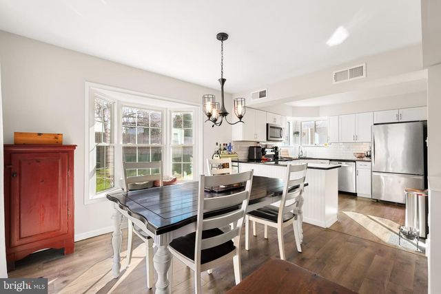 23 ORCHARD CIR, Telford, PA 18969