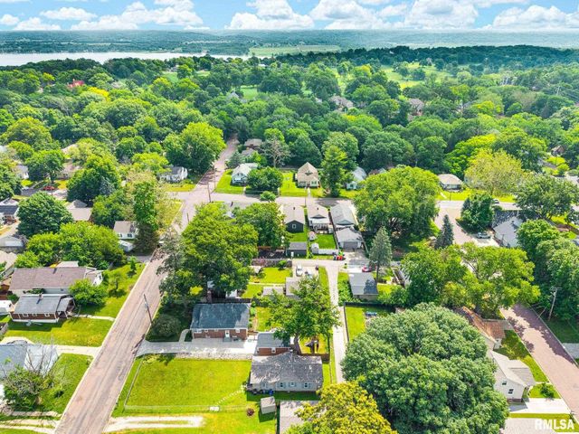 4435 N CONSTANTINE Avenue, Peoria Heights, IL 61616