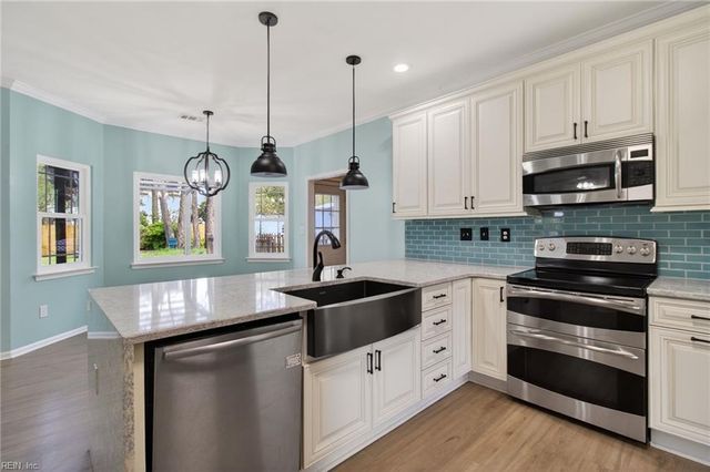 441 Chandler DR, Chesapeake, VA 23322