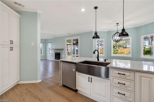 441 Chandler DR, Chesapeake, VA 23322