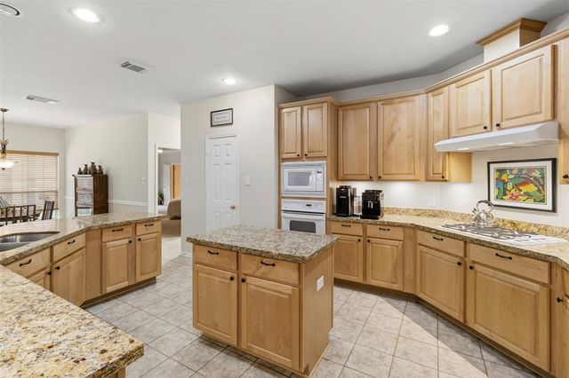 3010 Scenic View Court, Seabrook, TX 77586