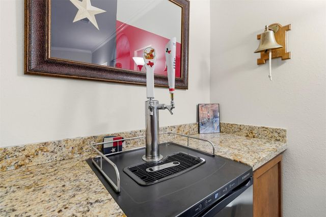 3010 Scenic View Court, Seabrook, TX 77586