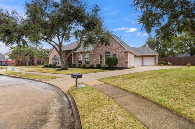 3010 Scenic View Court, Seabrook, TX 77586