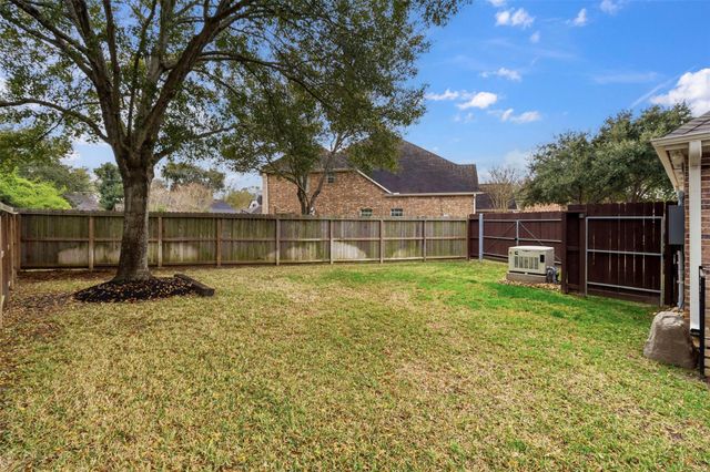 3010 Scenic View Court, Seabrook, TX 77586