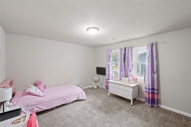 1403 Lewis Avenue, Des Moines, IA 50315