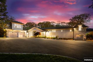 425 Highview Road, Englewood, NJ 07631