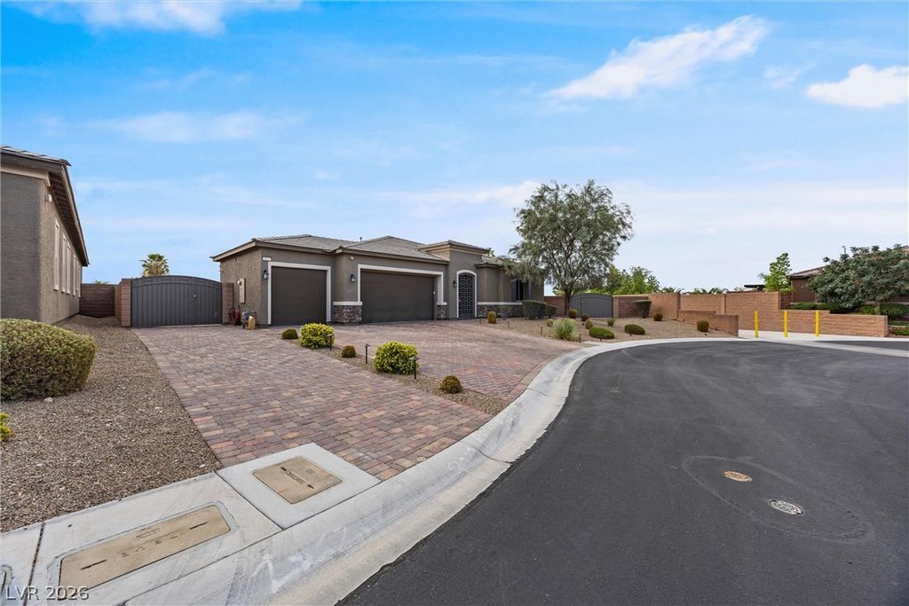 6820 Velvet Snow Street, Las Vegas, NV 89149 — photo 5