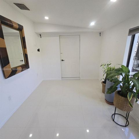 5600 SW 112th Avenue -, Miami, FL 33173