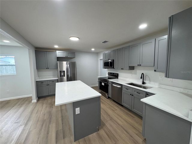 1407 MOSELLE AVENUE, Orlando, FL 32807