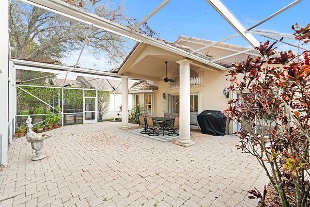 447 Woodview Circle, Palm Beach Gardens, FL 33418