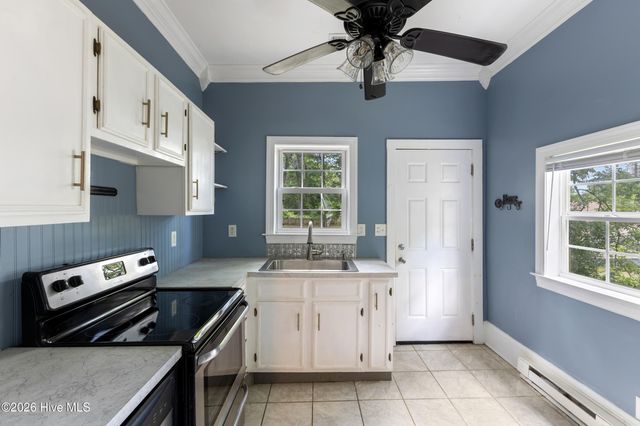 804 S 6th Street, Wilmington, NC 28401