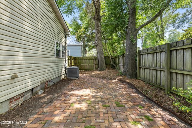 804 S 6th Street, Wilmington, NC 28401