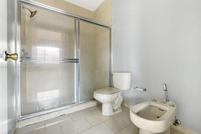 8338 NW 145th St, Miami Lakes, FL 33016