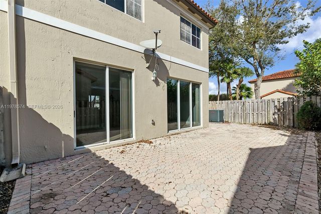 8338 NW 145th St, Miami Lakes, FL 33016