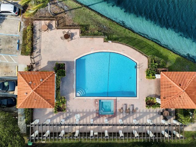 8338 NW 145th St, Miami Lakes, FL 33016