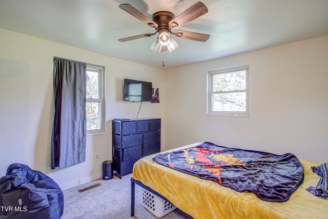 178 Conant Road, Church Hill, TN 37642