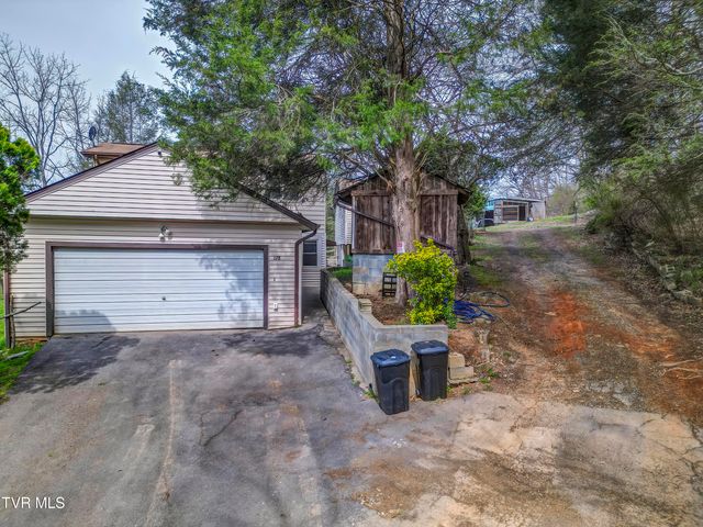 178 Conant Road, Church Hill, TN 37642