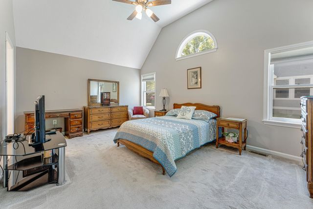 353 Winding Pond Road, Londonderry, NH 03053