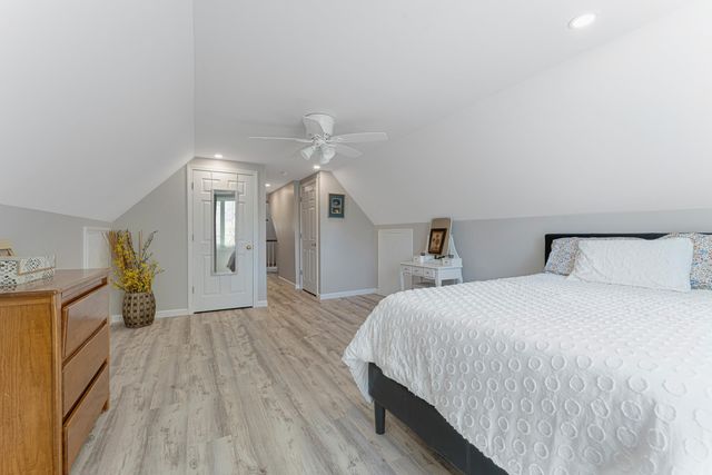 353 Winding Pond Road, Londonderry, NH 03053