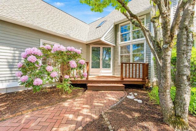 353 Winding Pond Road, Londonderry, NH 03053