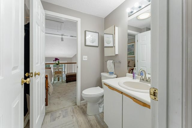 353 Winding Pond Road, Londonderry, NH 03053