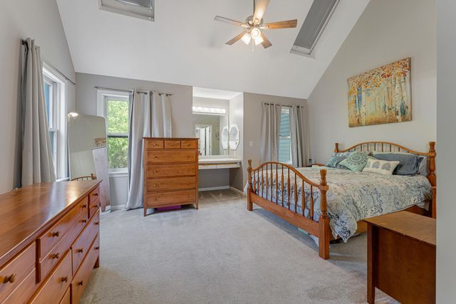 353 Winding Pond Road, Londonderry, NH 03053