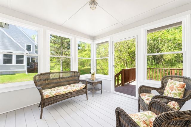 353 Winding Pond Road, Londonderry, NH 03053