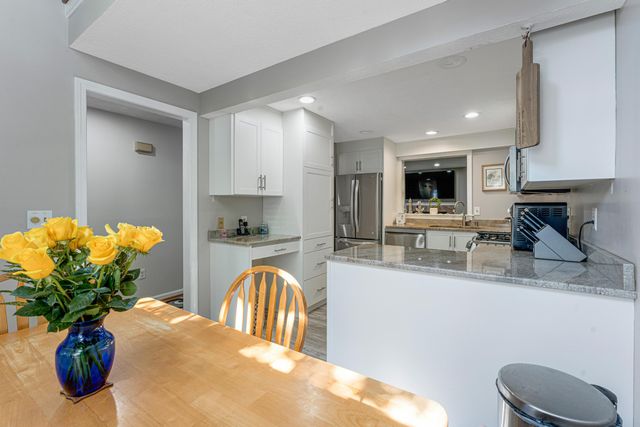 353 Winding Pond Road, Londonderry, NH 03053