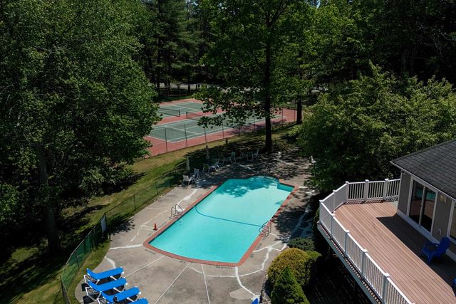 353 Winding Pond Road, Londonderry, NH 03053