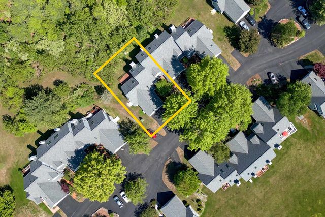 353 Winding Pond Road, Londonderry, NH 03053