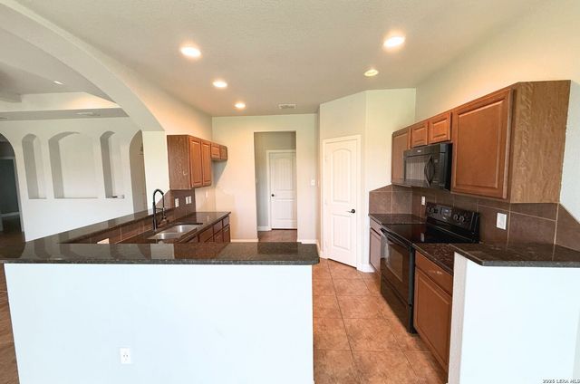 15003 Peoples Dr, San Antonio, TX 78253